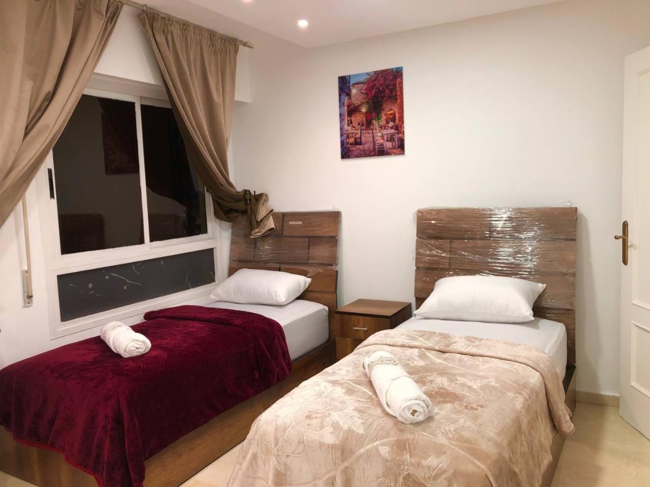Amazing Appartement " Avec Climatisation " Au Centre Ville En Face Hilton & Gare Train De Tgv De Tanger 2N Exteriör bild